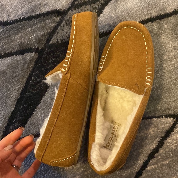 Slippers - Picture 2 of 3